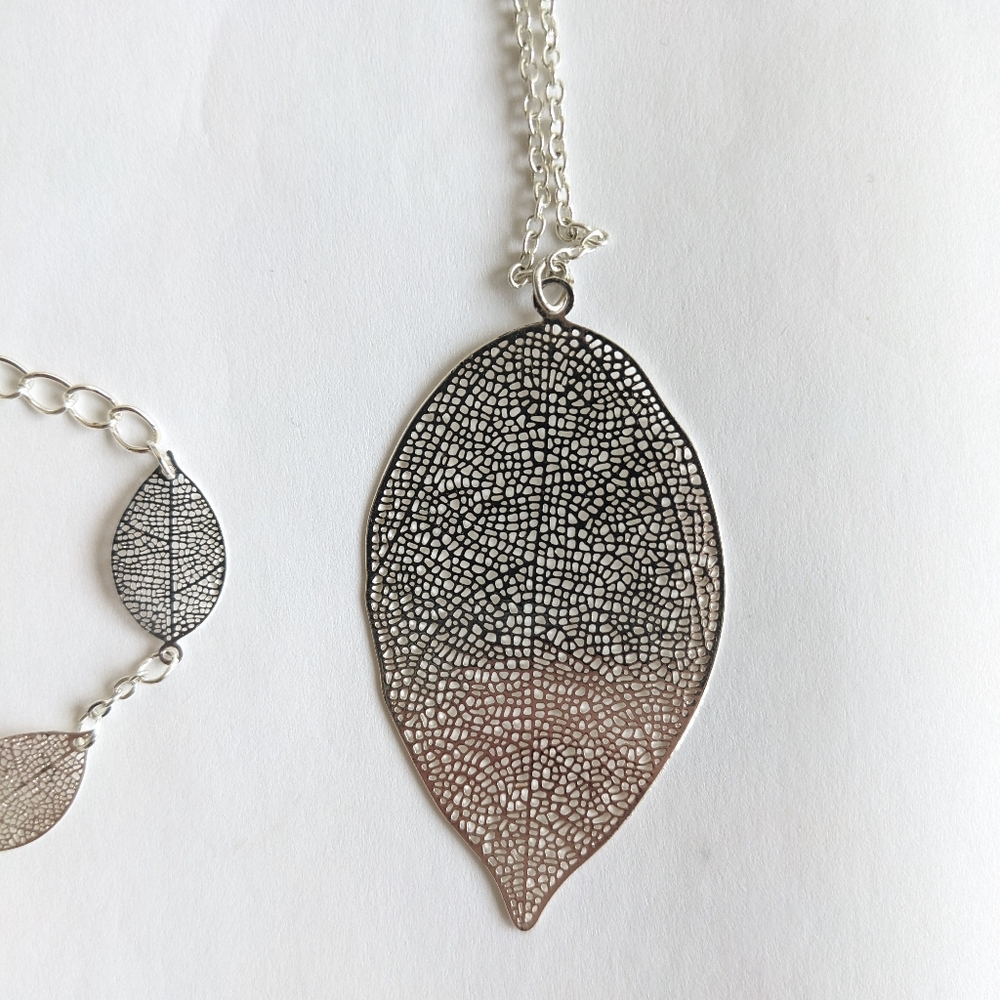 Silver Leaf Bracelet and Necklace Set - Picture 5 of 5
